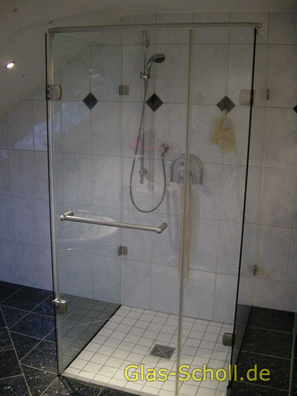 Kaste-U-Dusche von Glas Scholl